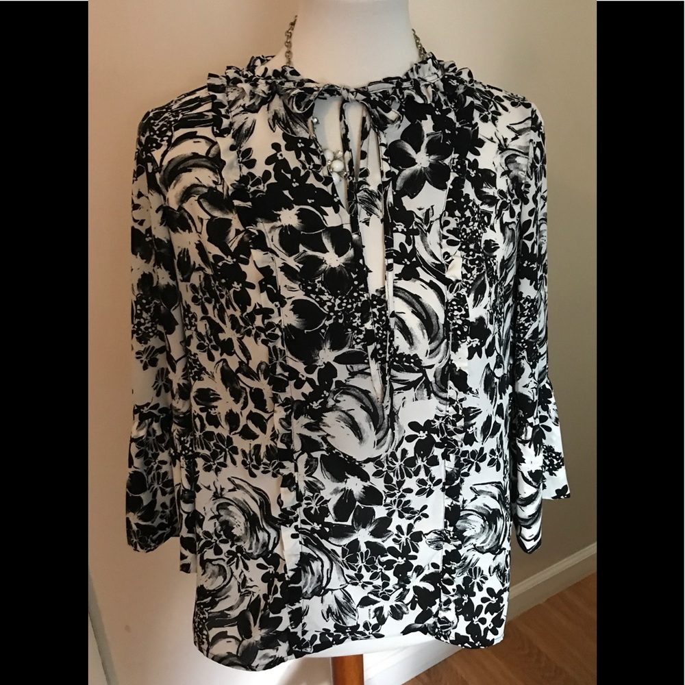 Karl Lagerfield top